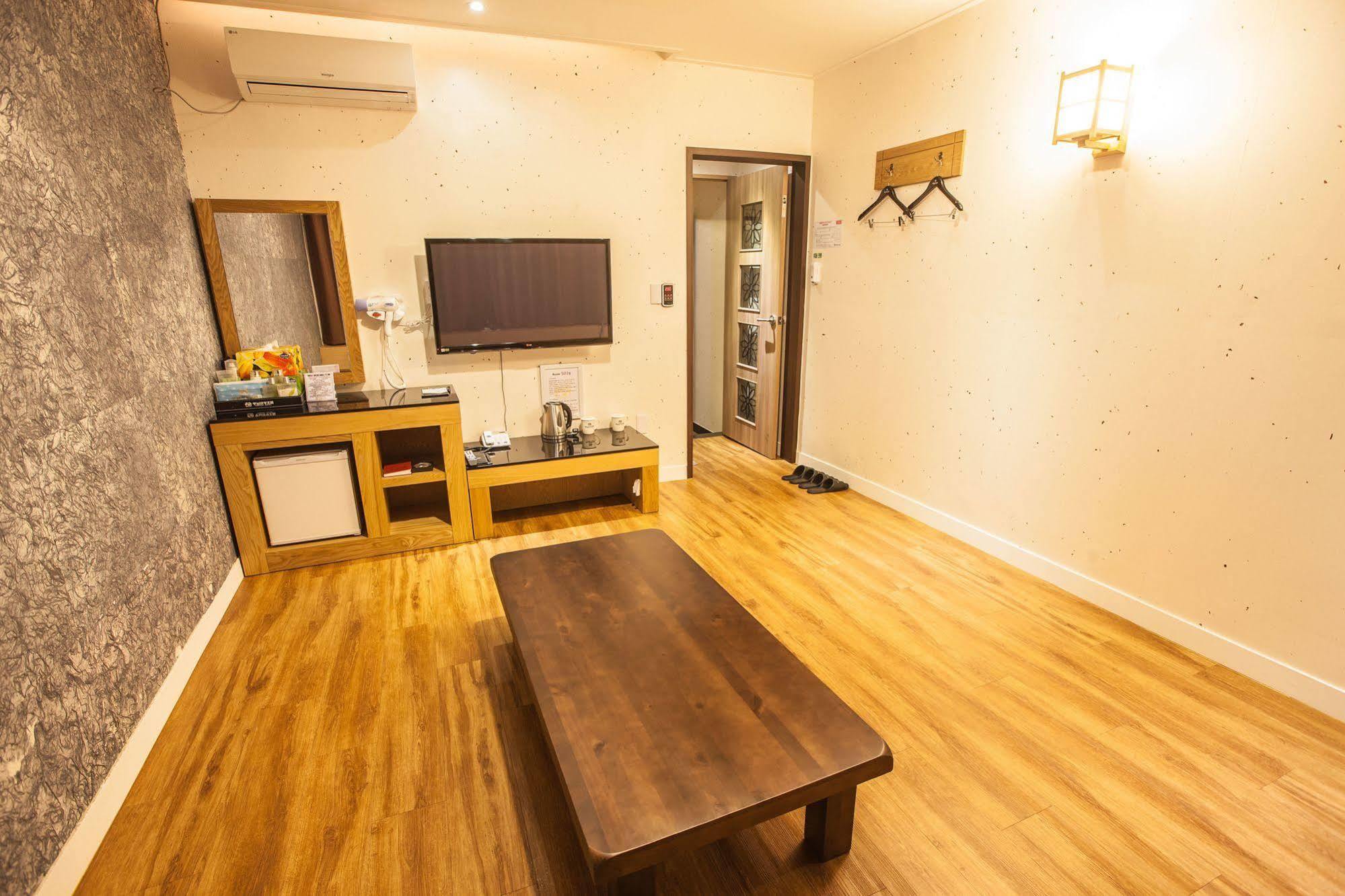 Pungnam Tourist Hotel Jeonju Ngoại thất bức ảnh