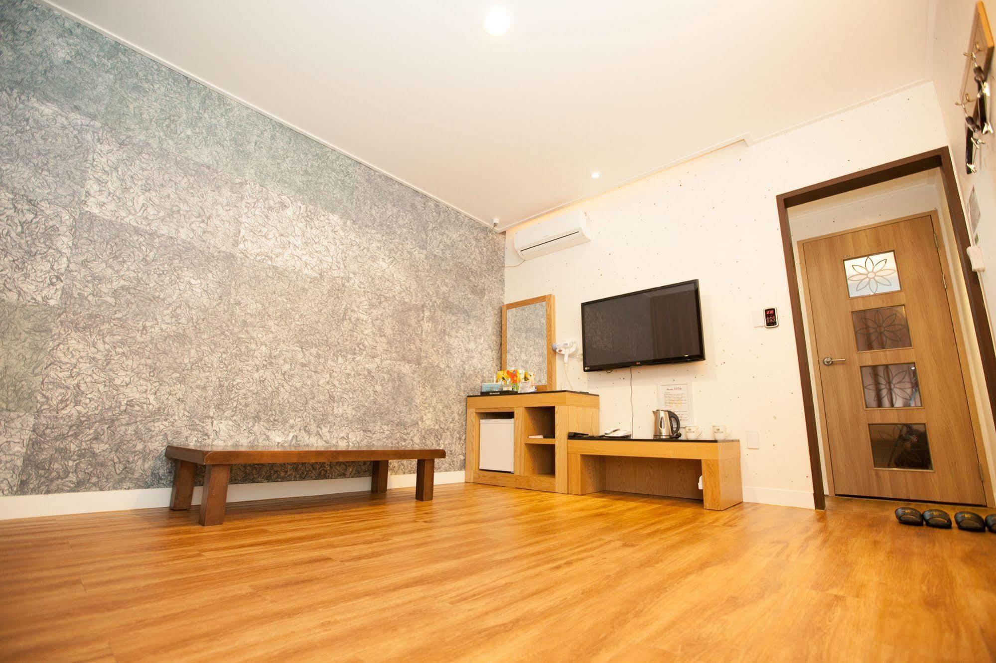 Pungnam Tourist Hotel Jeonju Ngoại thất bức ảnh